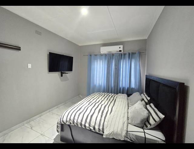 3 BEDROOM HOUSE FOR SALE IN FLORENTIA